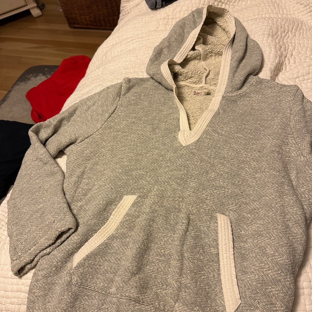 Faherty women’s Gray cotton surfer sweatshirt hoodie with Cream Accents XL